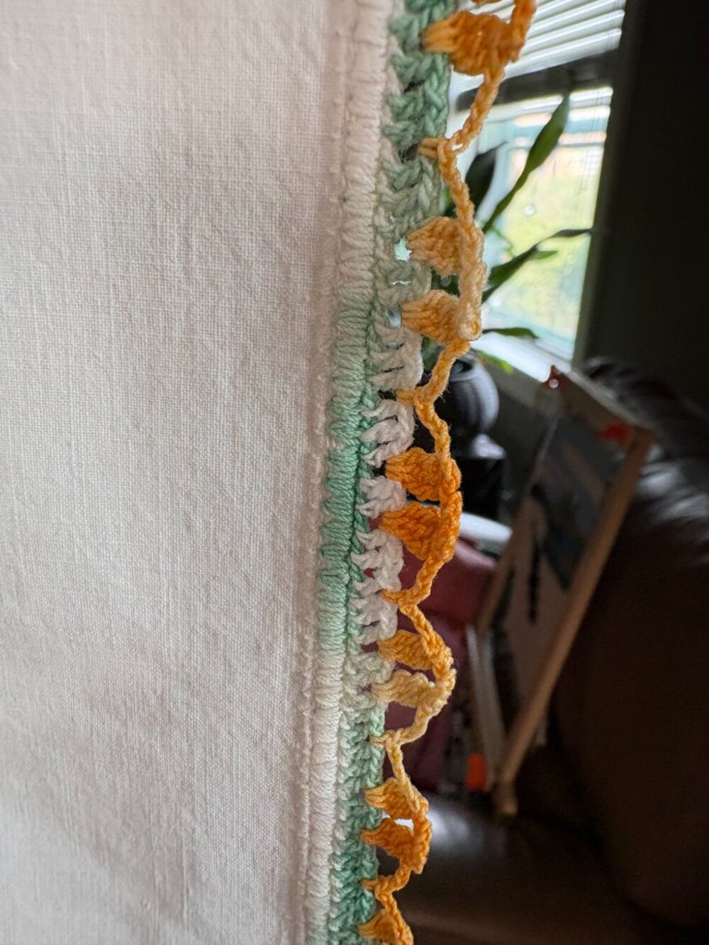 Vintage Hand Embroidered and Crochet Cotton Luncheon Tablecloth 34” Square - Picture 3 of 5